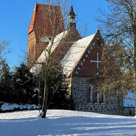 Neu! Ulenhuus Mecklenburgische Schweiz Laage Guestrow Rostock Port - לינה וארוחת בוקר *