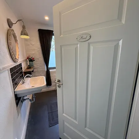 Bed & Breakfast Neu! Ulenhuus Mecklenburgische Schweiz Laage Guestrow Rostock Port -
