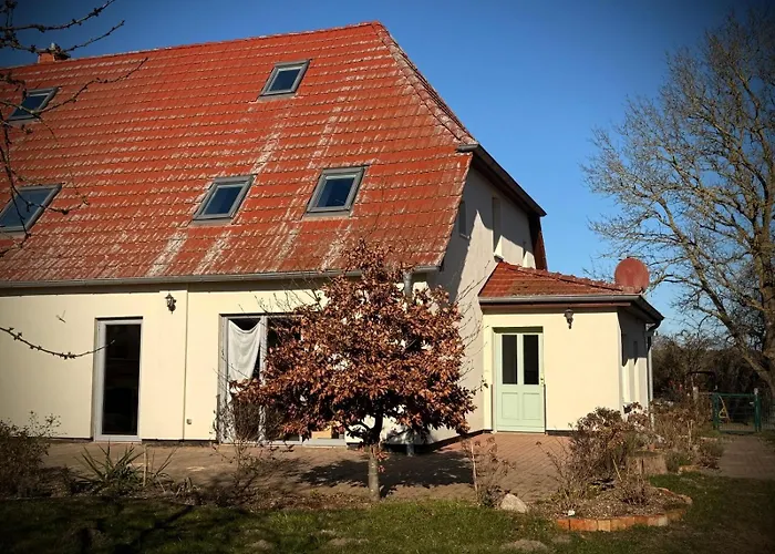 Neu! Ulenhuus Mecklenburgische Schweiz Laage Guestrow Rostock Port - Panzió Kuhs