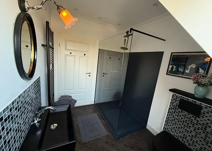 Panzió Neu! Ulenhuus Mecklenburgische Schweiz Laage Guestrow Rostock Port -