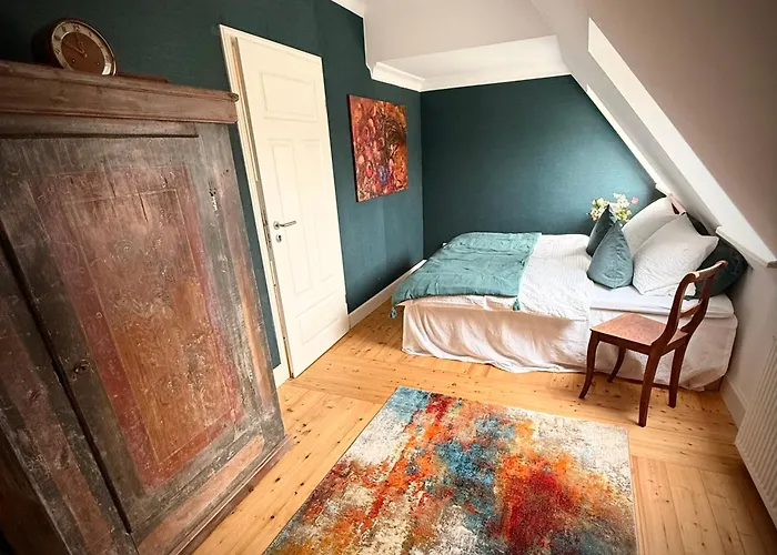 Neu! Ulenhuus Mecklenburgische Schweiz Laage Guestrow Rostock Port -